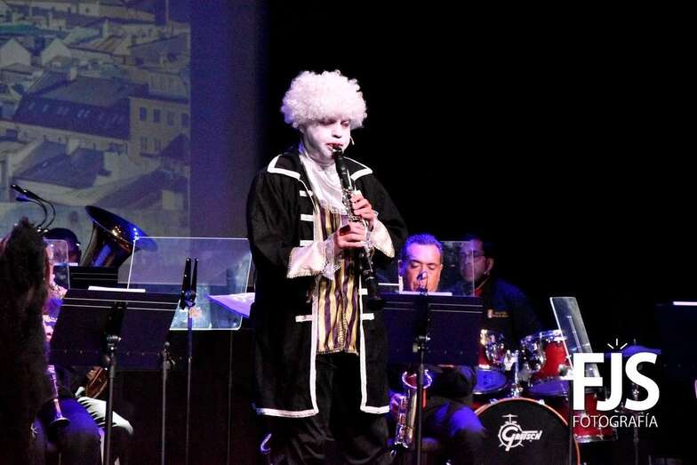 Momento del concierto de este mediodía en el Teatro de Telde/Francisco Javier Santana.